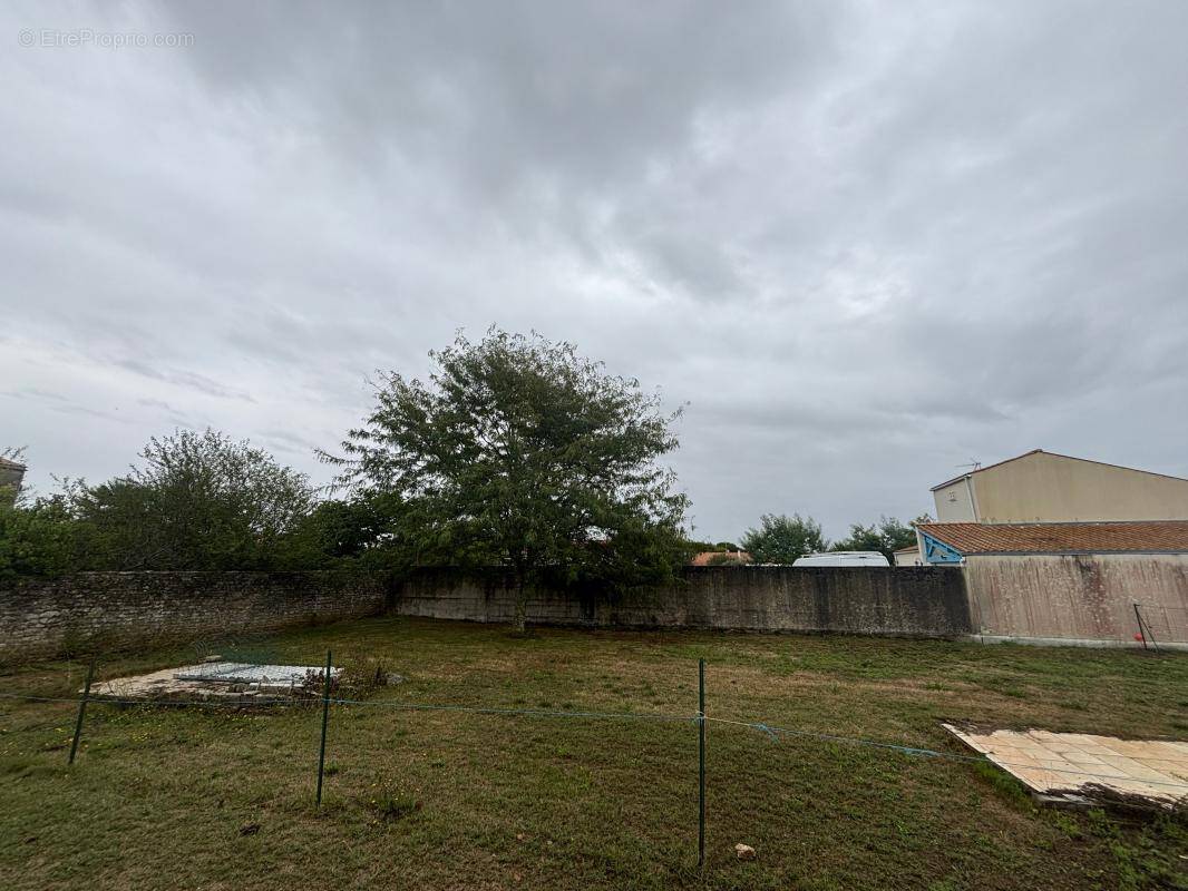Terrain à LE CHATEAU-D&#039;OLERON