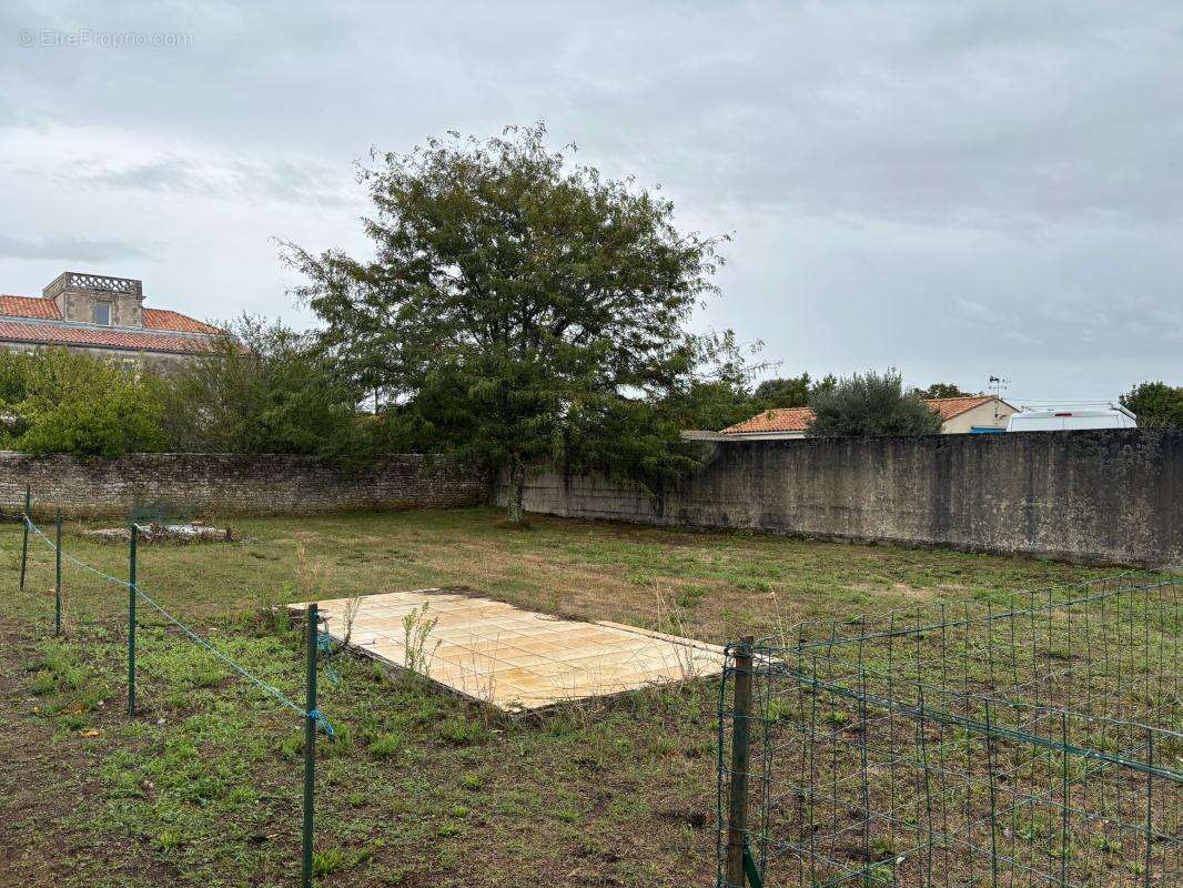 Terrain à LE CHATEAU-D&#039;OLERON