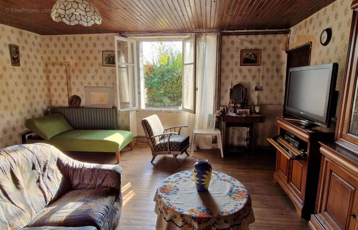 Maison à SAINT-GOURSON