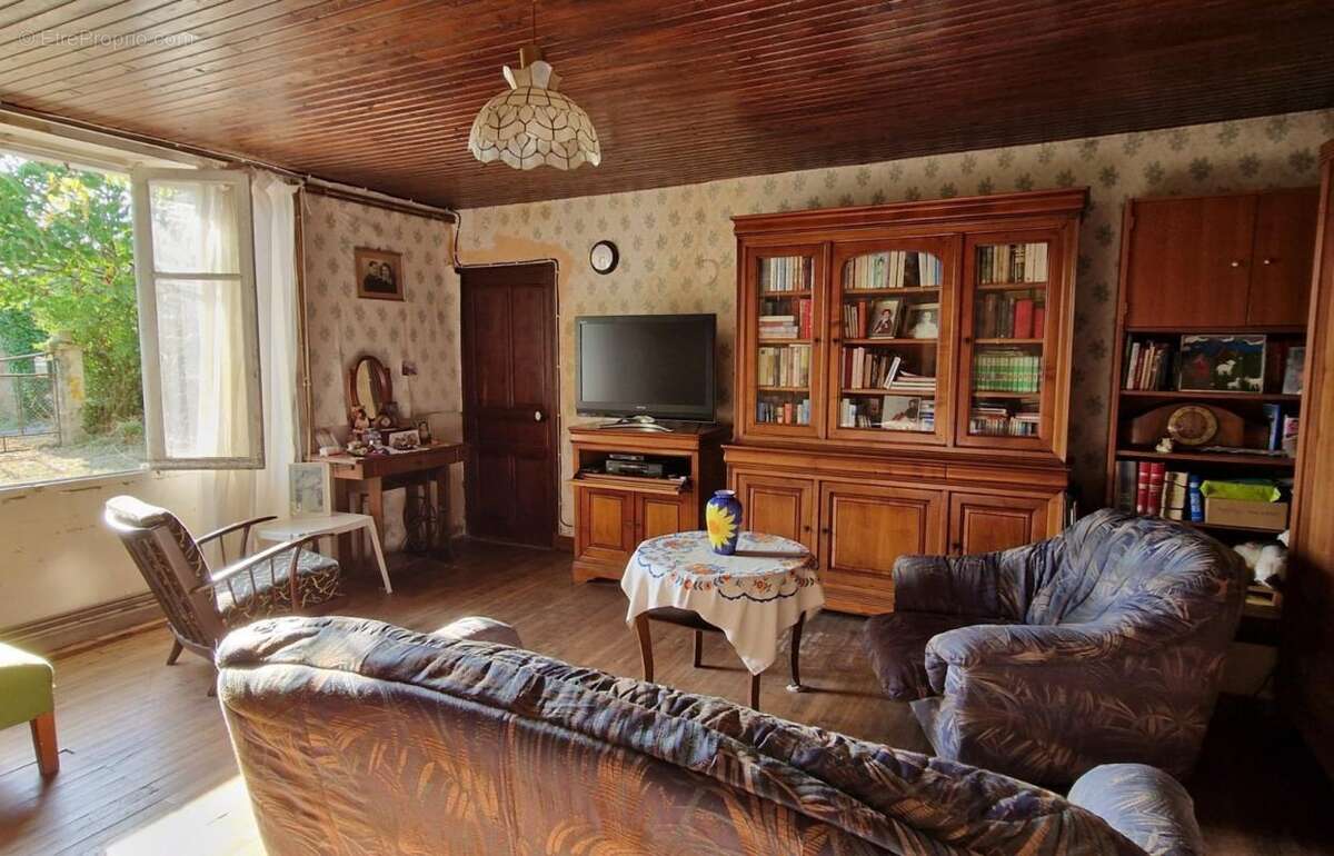 Maison à SAINT-GOURSON