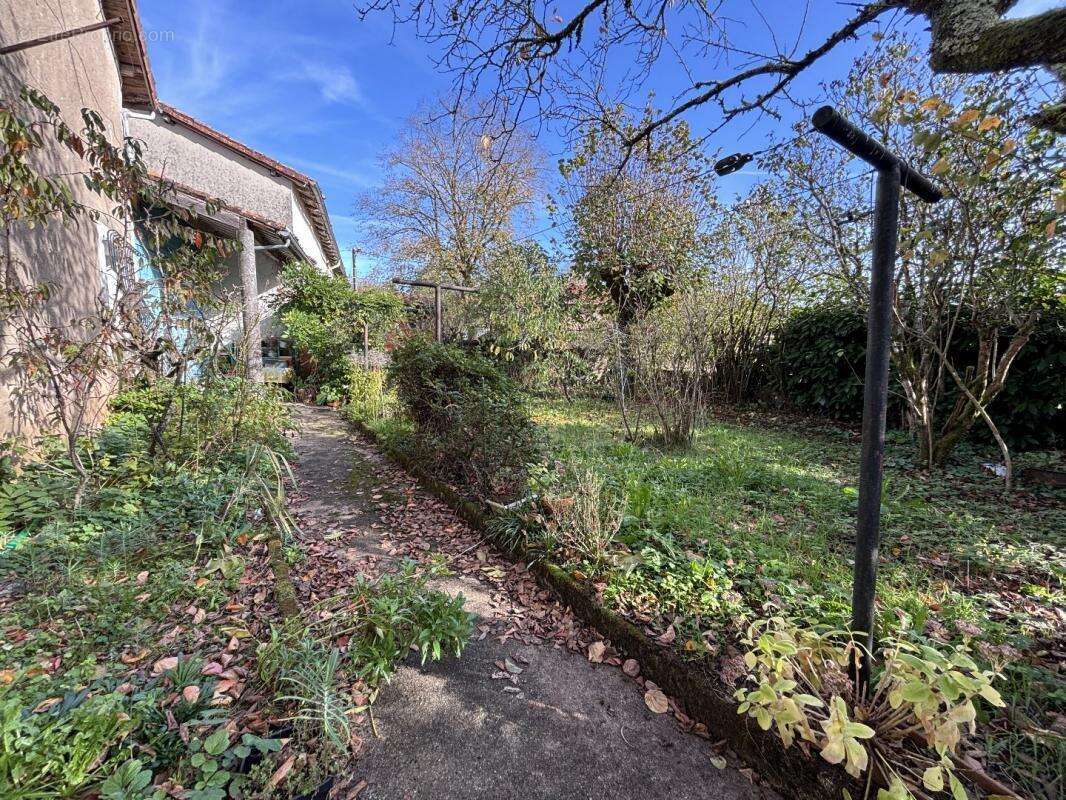 Maison à SAINT-GOURSON