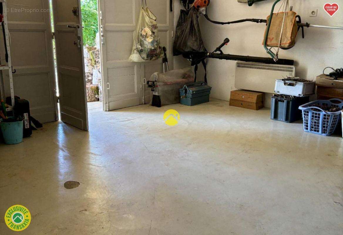 Maison à SAINTE-ALVERE