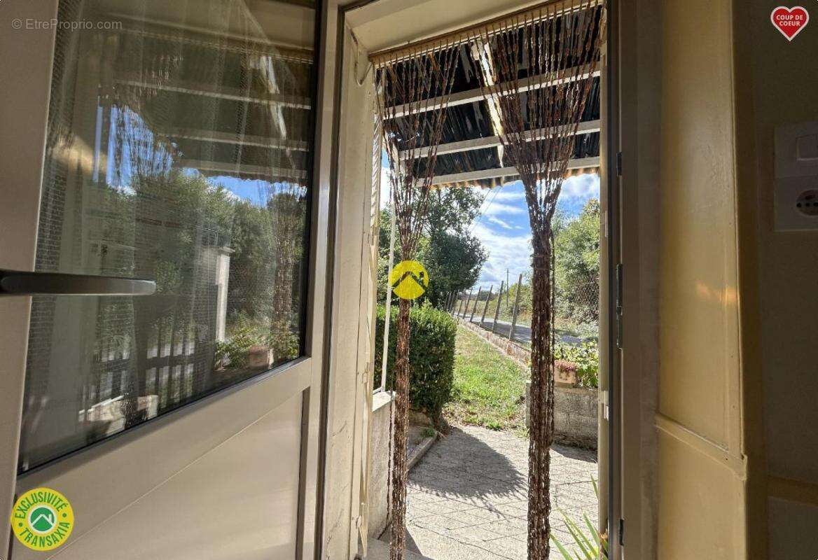 Maison à MOURIOUX-VIEILLEVILLE