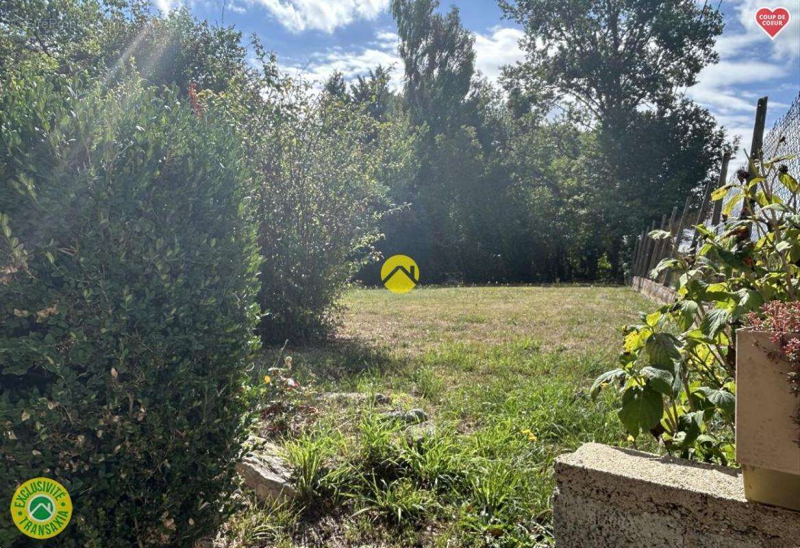 Maison à MOURIOUX-VIEILLEVILLE