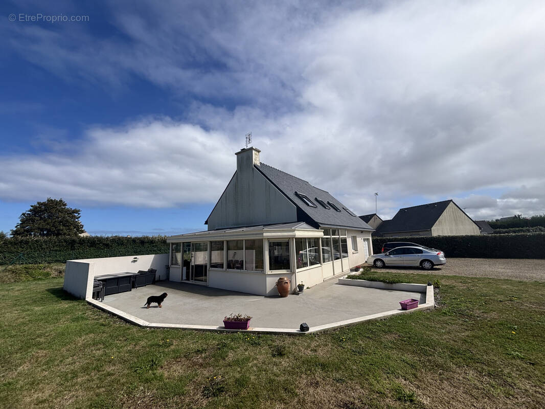 Maison à PLOUGUERNEAU