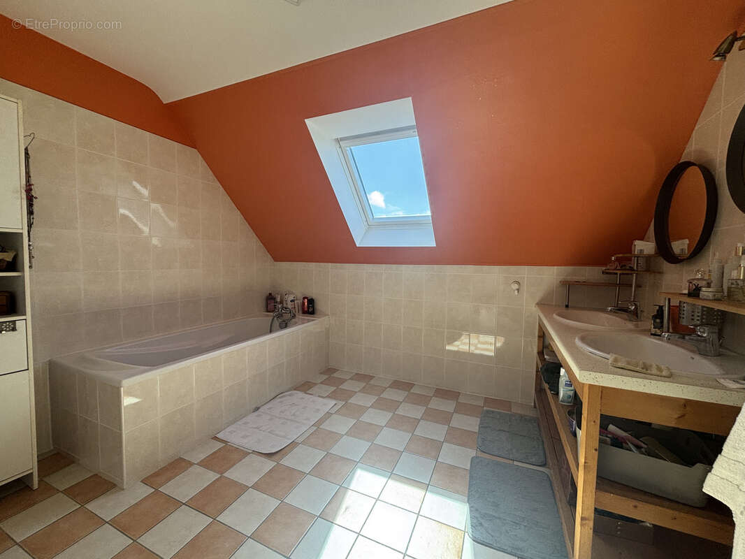 Maison à PLOUGUERNEAU