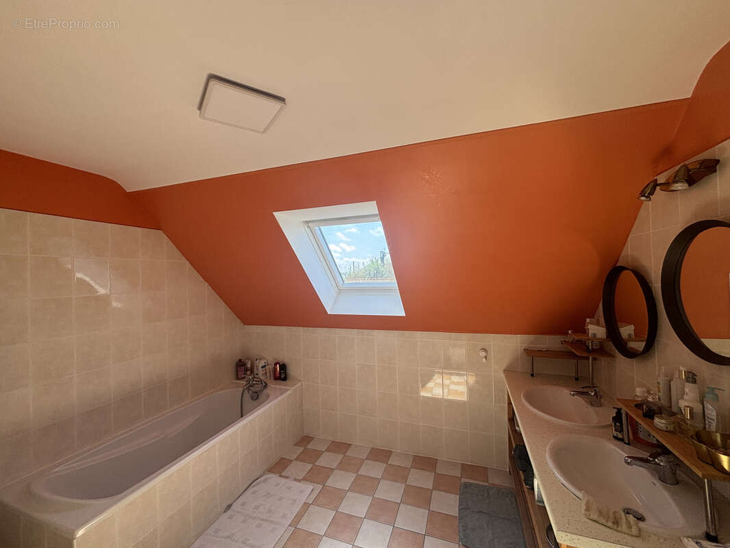 Maison à PLOUGUERNEAU