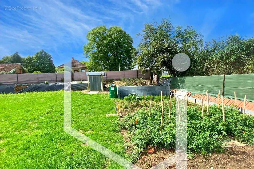 Maison à COSNE-COURS-SUR-LOIRE