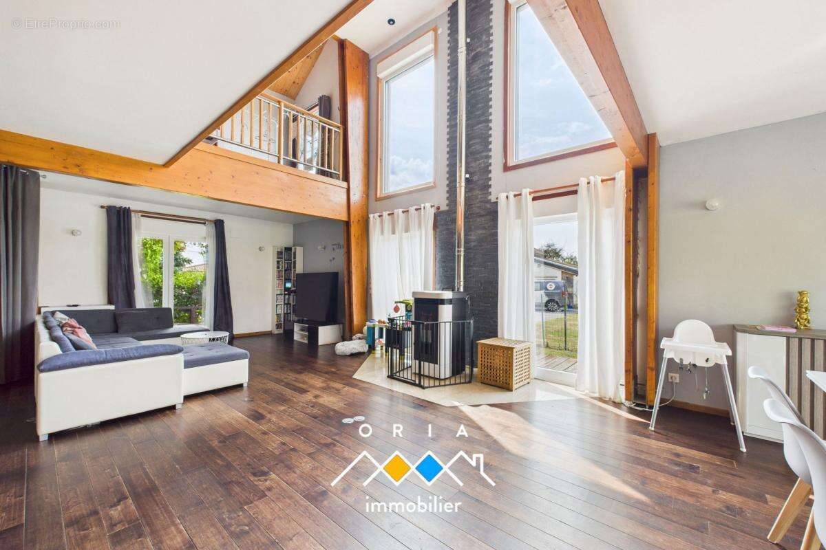 Maison à CHAMBLEY-BUSSIERES