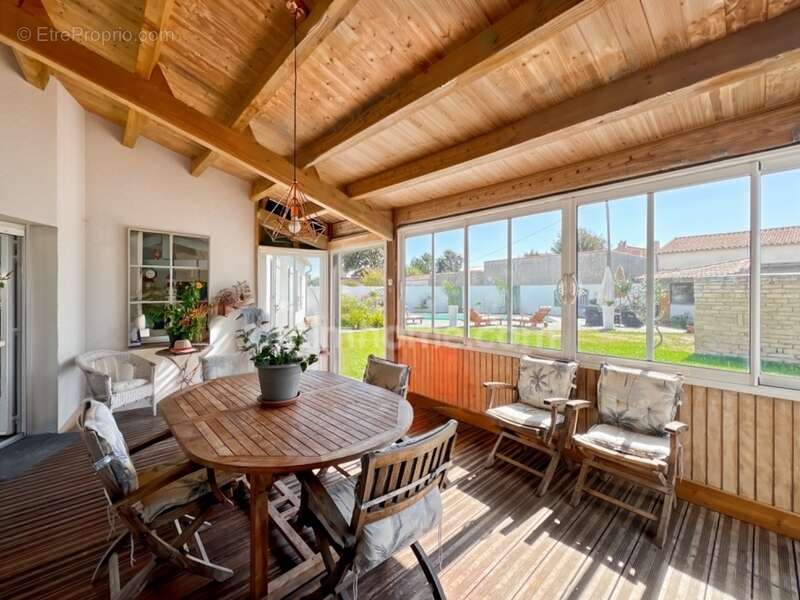 Maison à SAINT-CLEMENT-DES-BALEINES