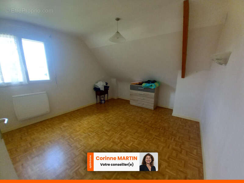 Maison à SAINT-JEAN-LA-POTERIE