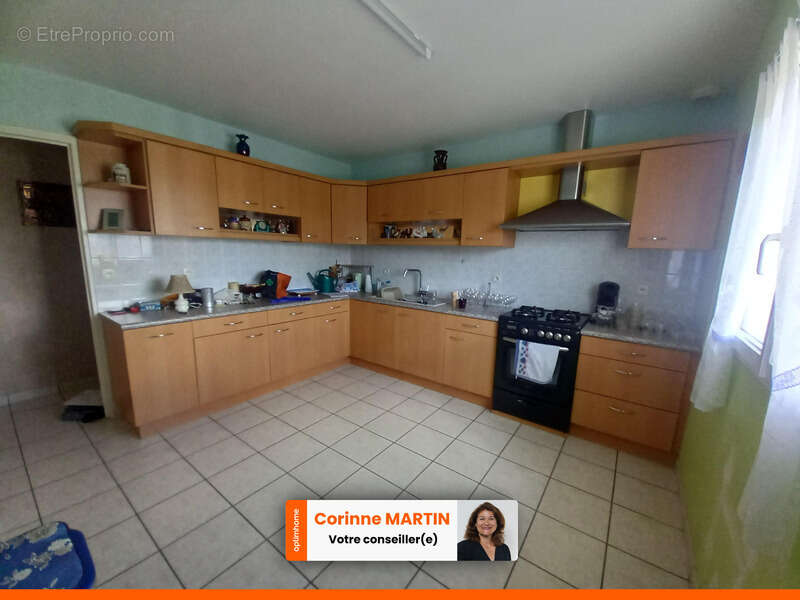 Maison à SAINT-JEAN-LA-POTERIE