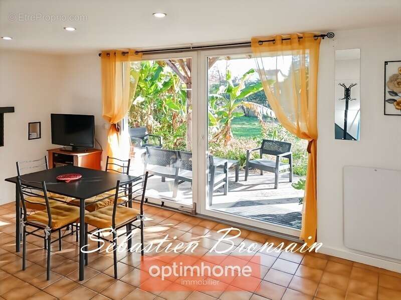 Maison à BLETTERANS