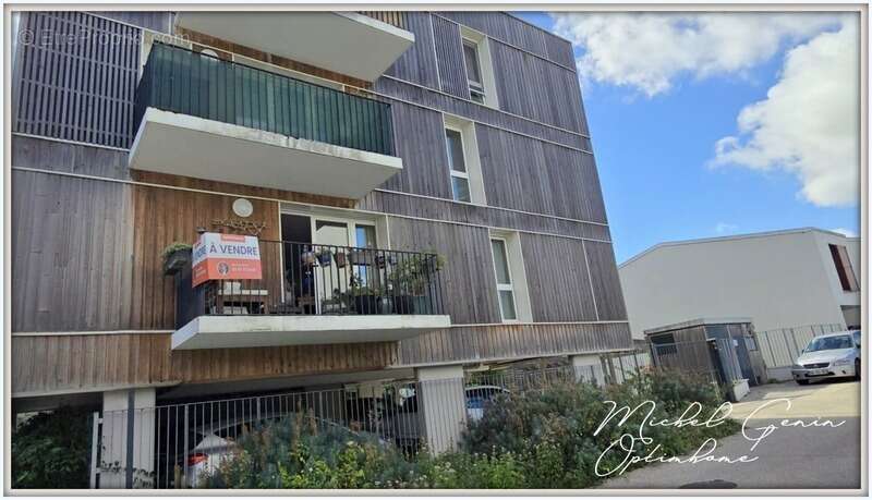 Appartement à MENUCOURT