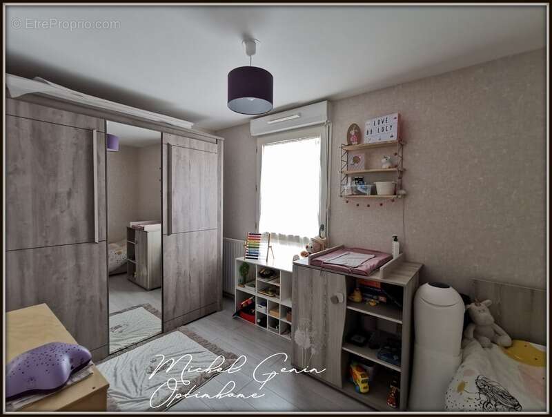 Appartement à MENUCOURT