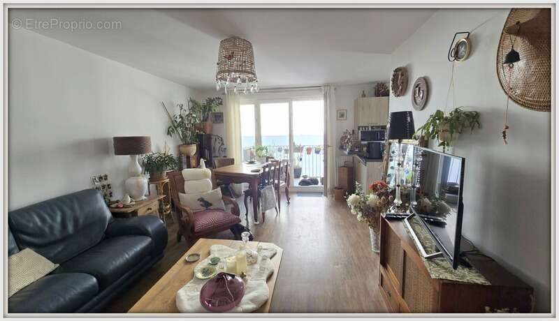 Appartement à MENUCOURT