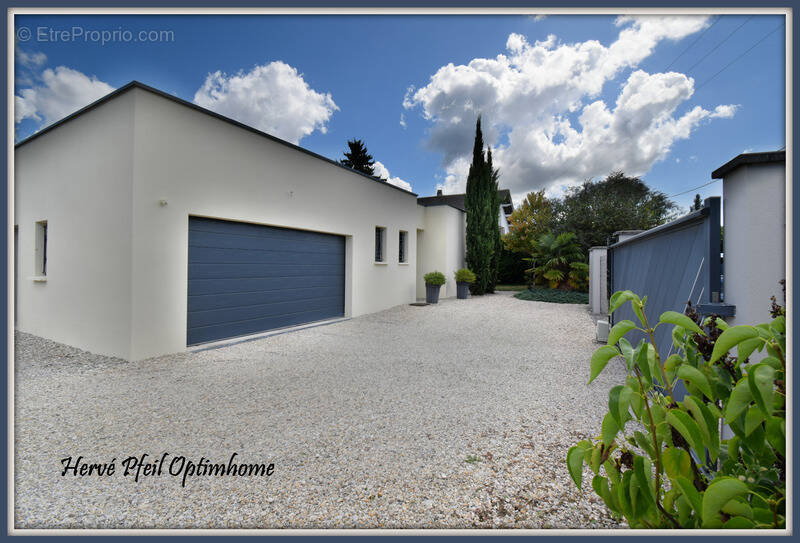 Maison à SAINT-SIMEON-DE-BRESSIEUX