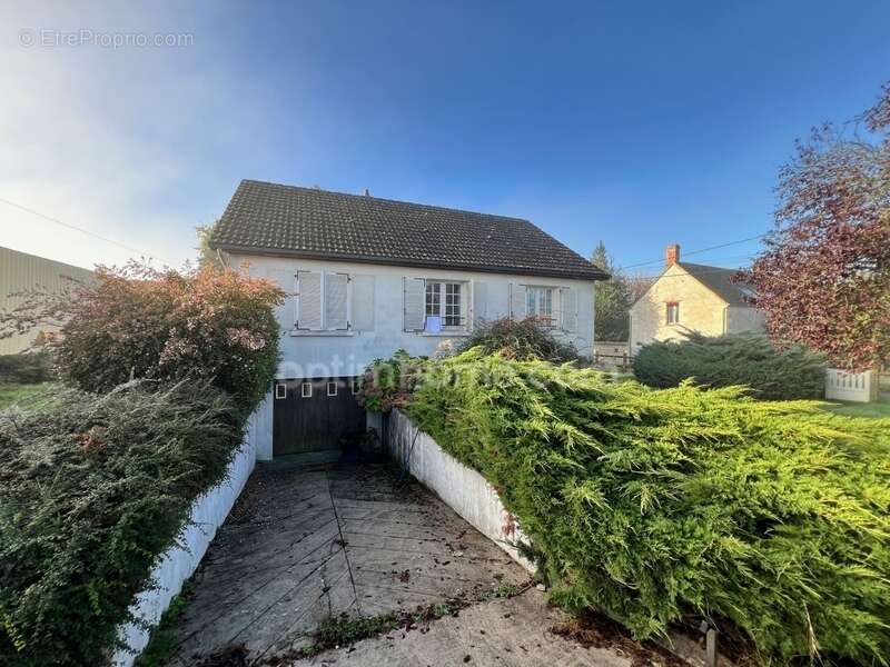 Maison à NOYERS-SUR-CHER
