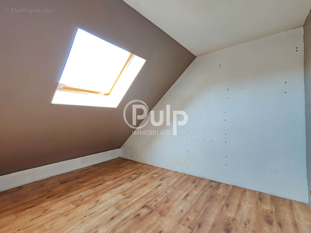 Maison à SAINT-MARTIN-BOULOGNE