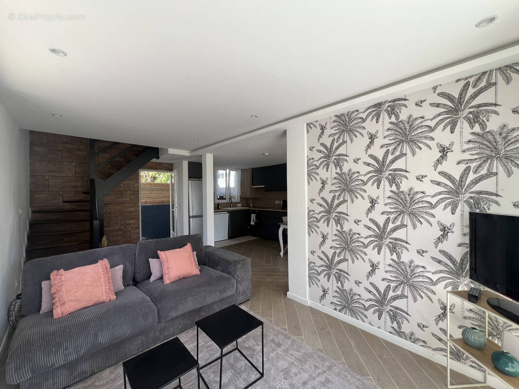 Maison à SARTROUVILLE