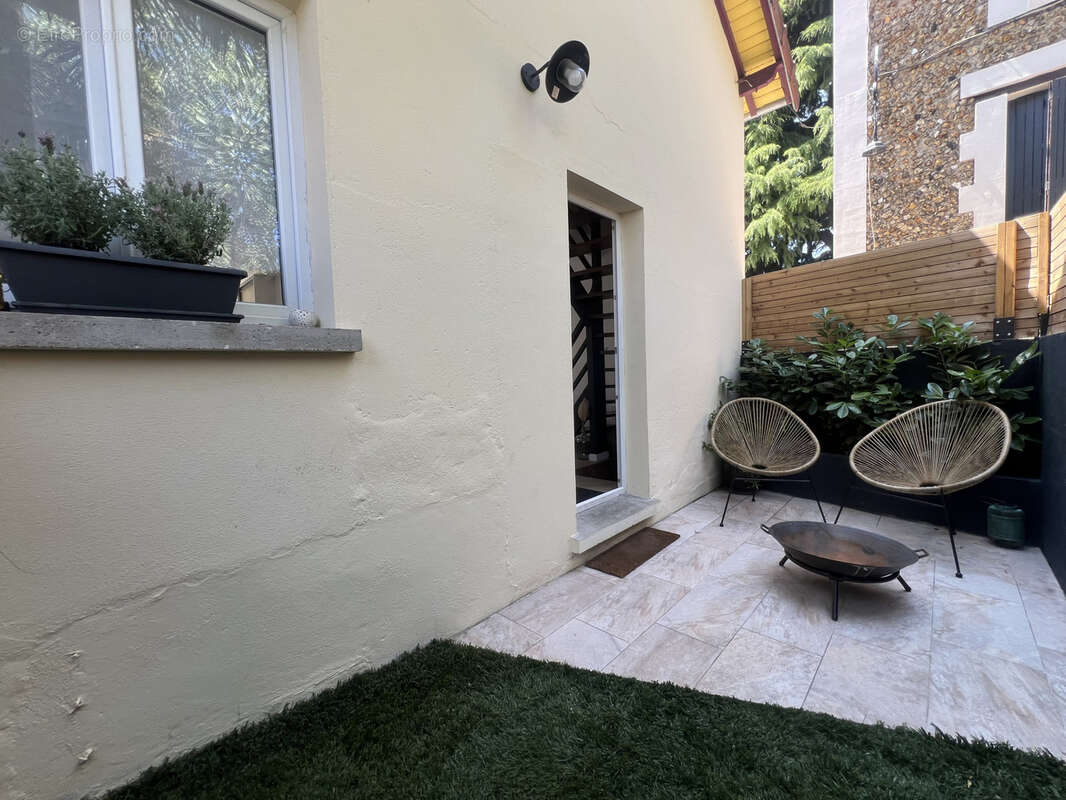 Maison à SARTROUVILLE