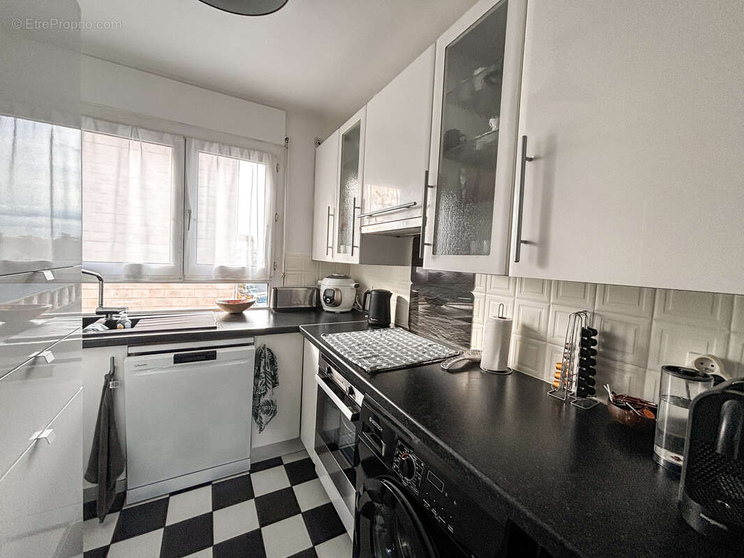 Appartement à SARTROUVILLE