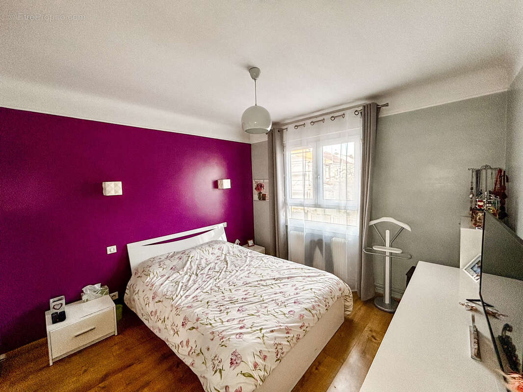 Appartement à SARTROUVILLE