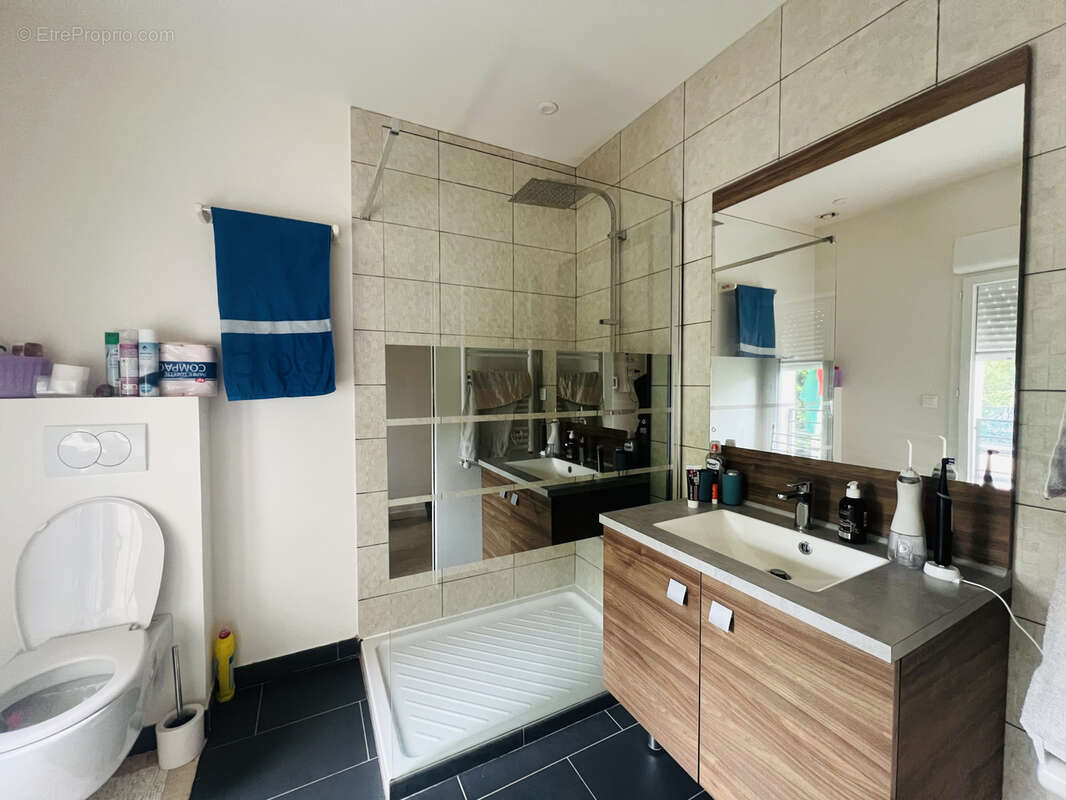 Maison à SARTROUVILLE