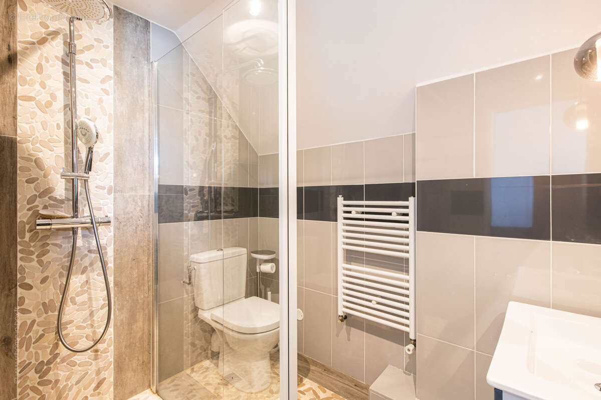 Maison à SARTROUVILLE