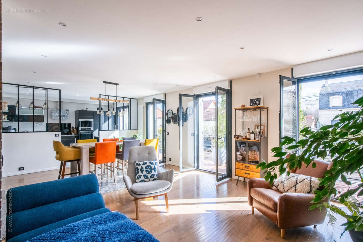 Maison à SARTROUVILLE