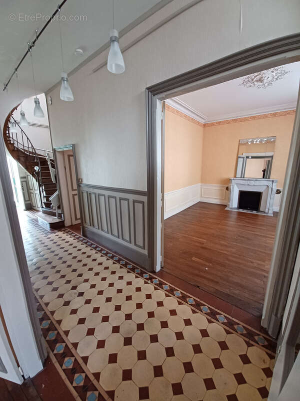 Maison à LA CHARITE-SUR-LOIRE