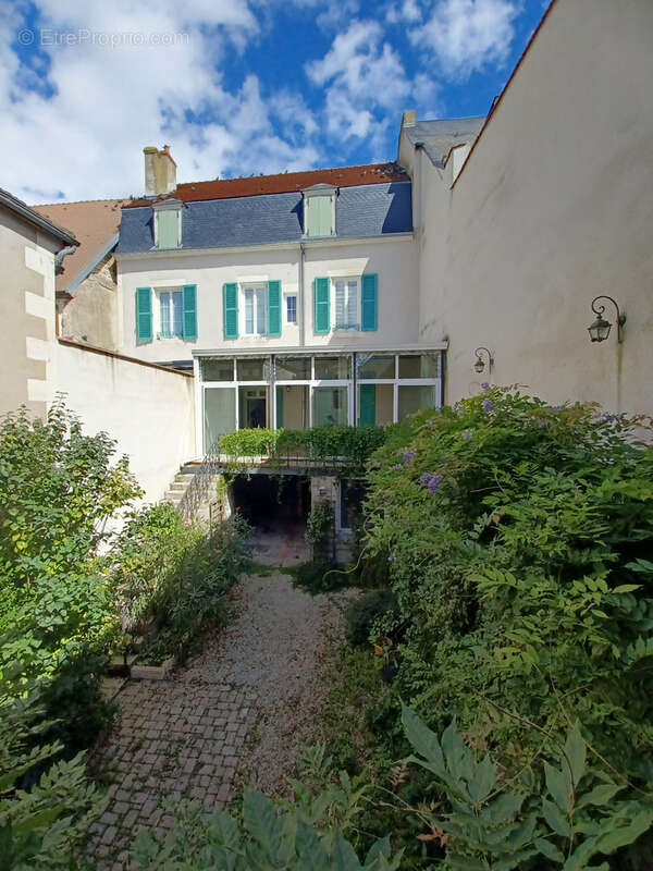 Maison à LA CHARITE-SUR-LOIRE