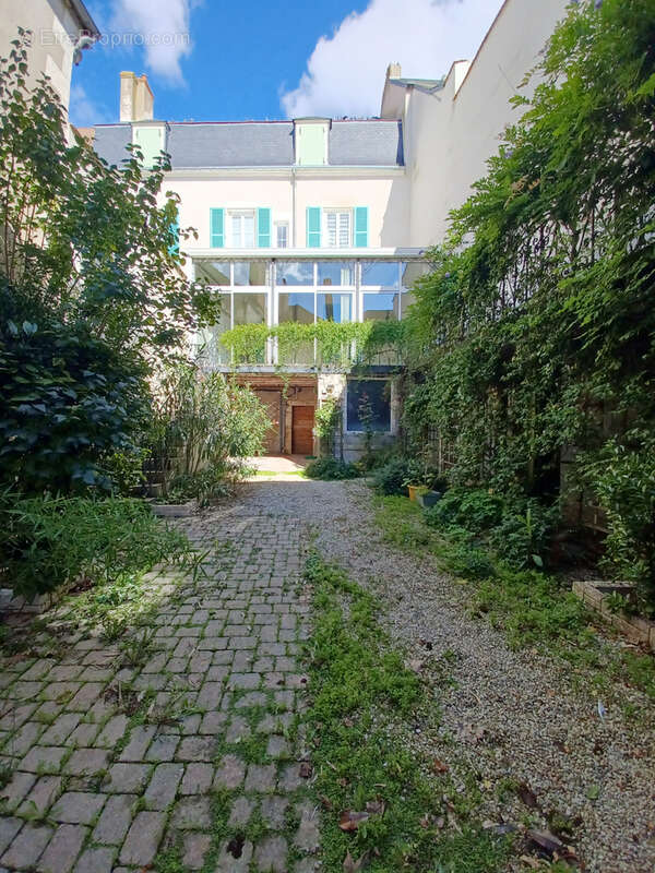 Maison à LA CHARITE-SUR-LOIRE