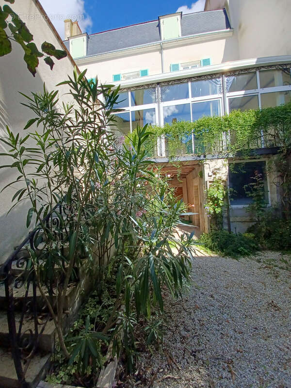 Maison à LA CHARITE-SUR-LOIRE