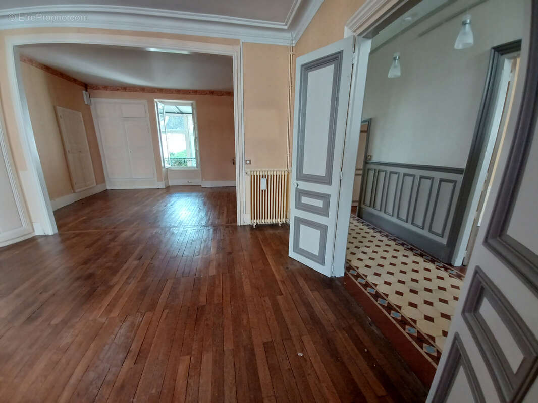 Maison à LA CHARITE-SUR-LOIRE