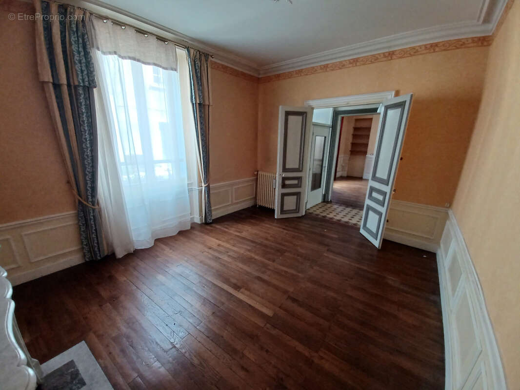 Maison à LA CHARITE-SUR-LOIRE