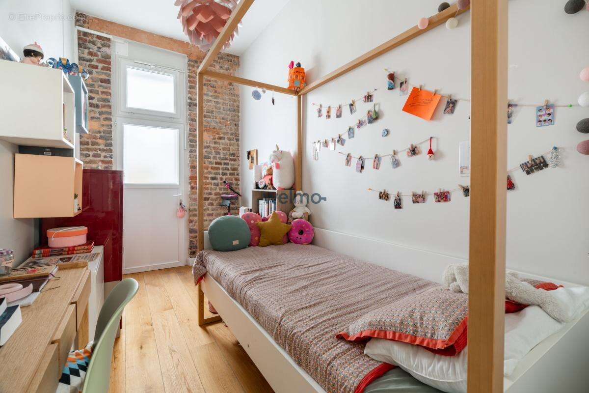 Appartement à PARIS-20E