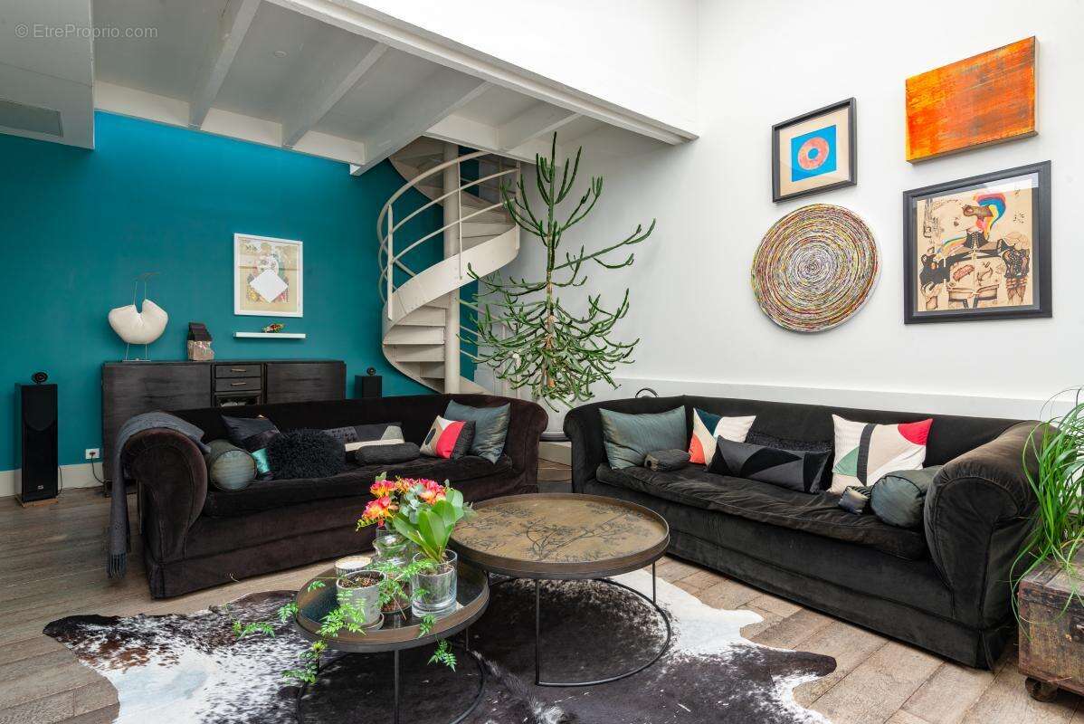 Appartement à PARIS-10E