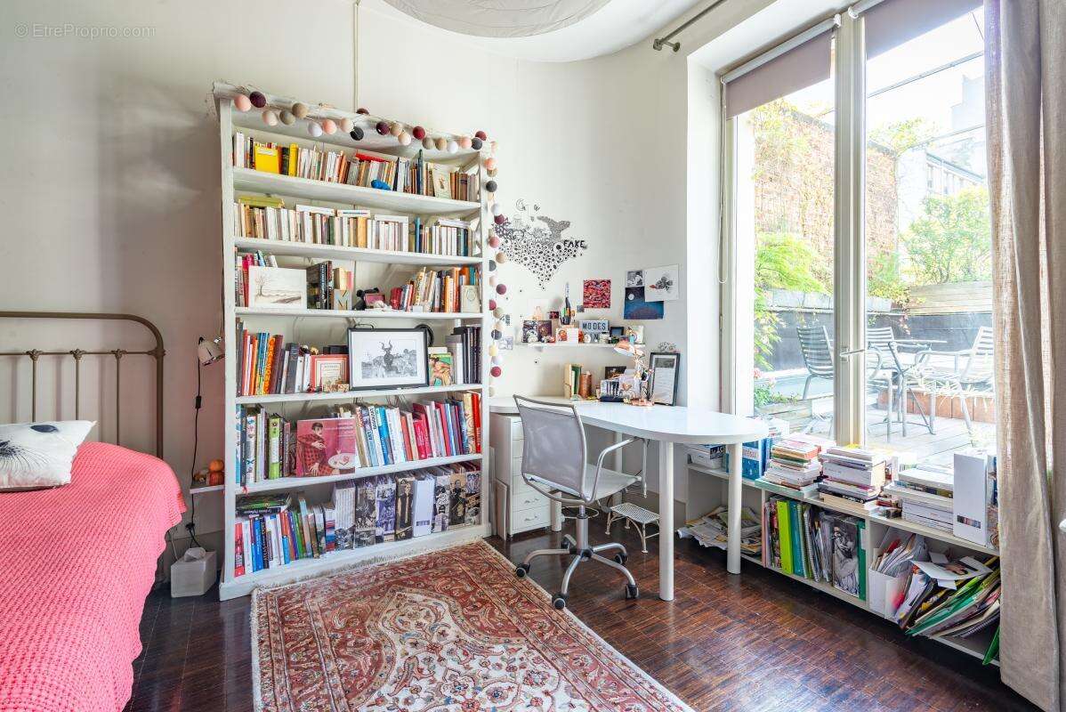 Appartement à PARIS-10E