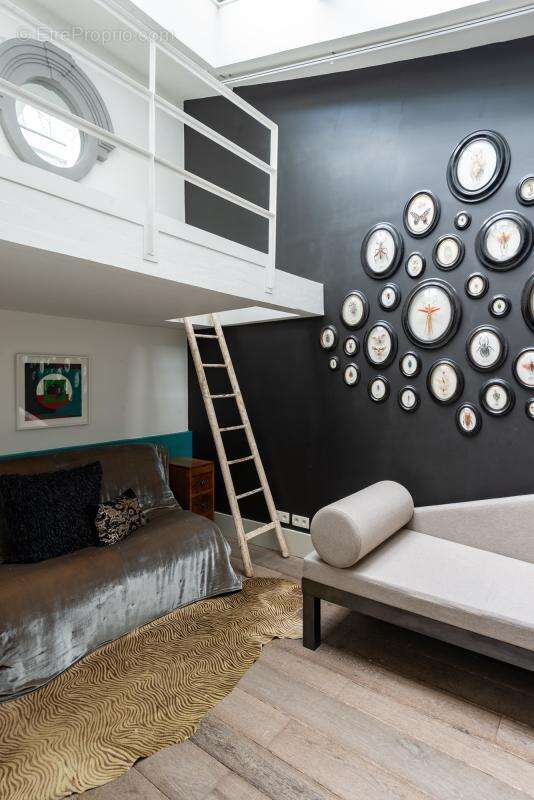 Appartement à PARIS-10E