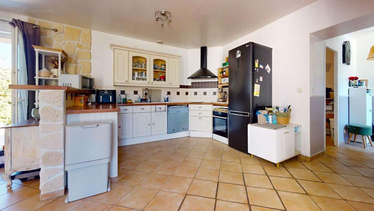 Maison à BERNES-SUR-OISE