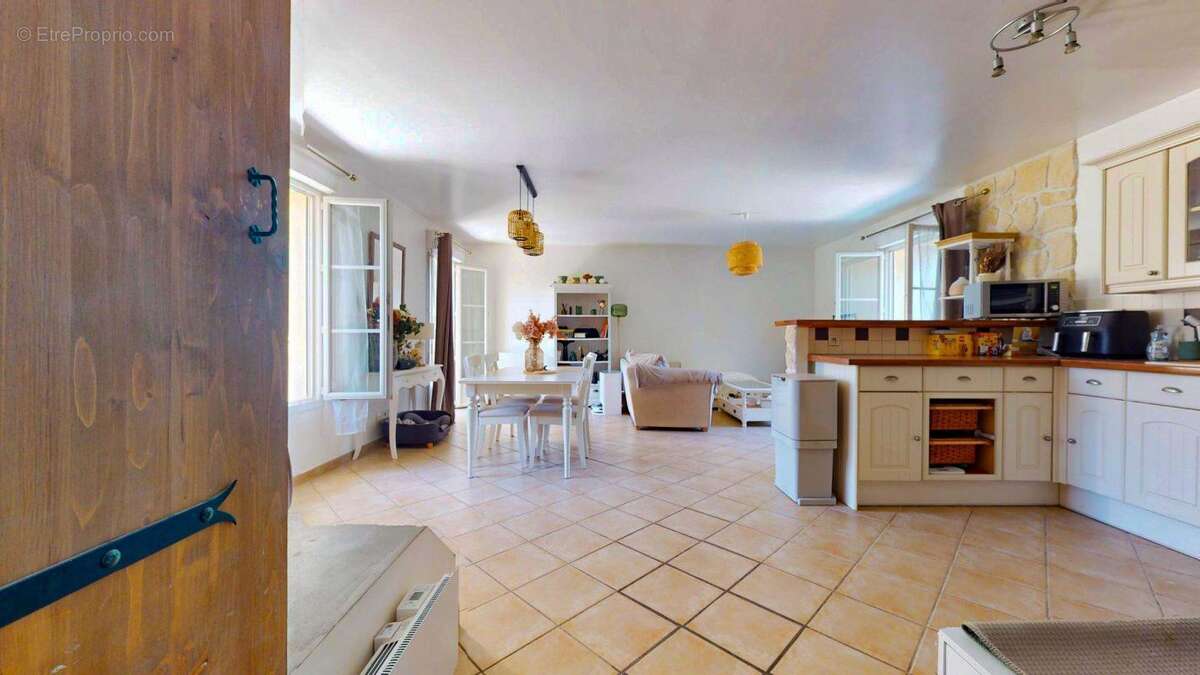 Maison à BERNES-SUR-OISE