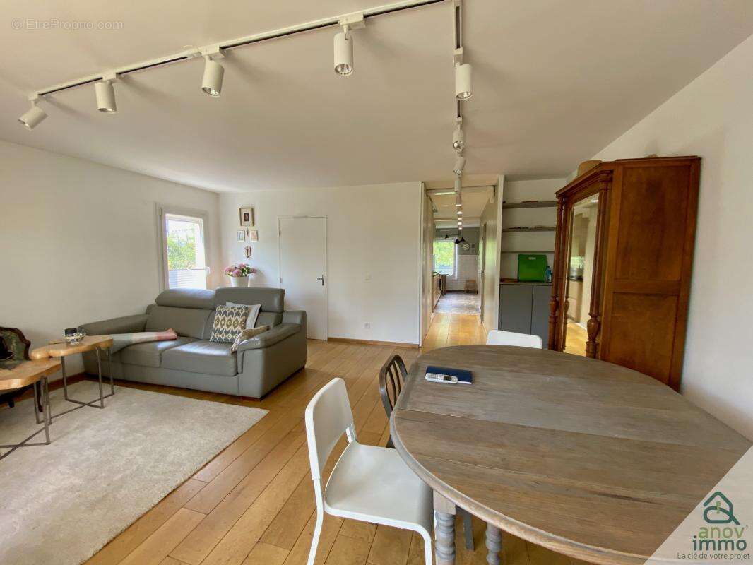 Appartement à LYON-8E