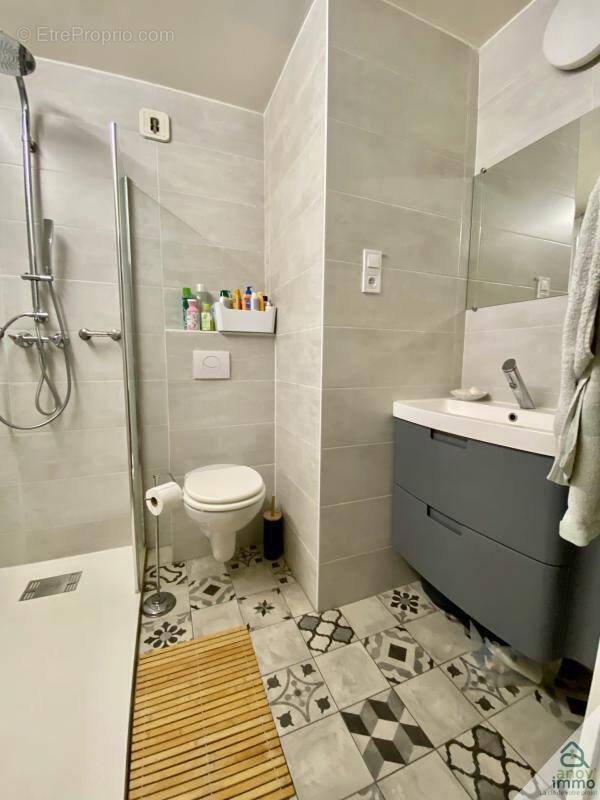 Appartement à LYON-8E