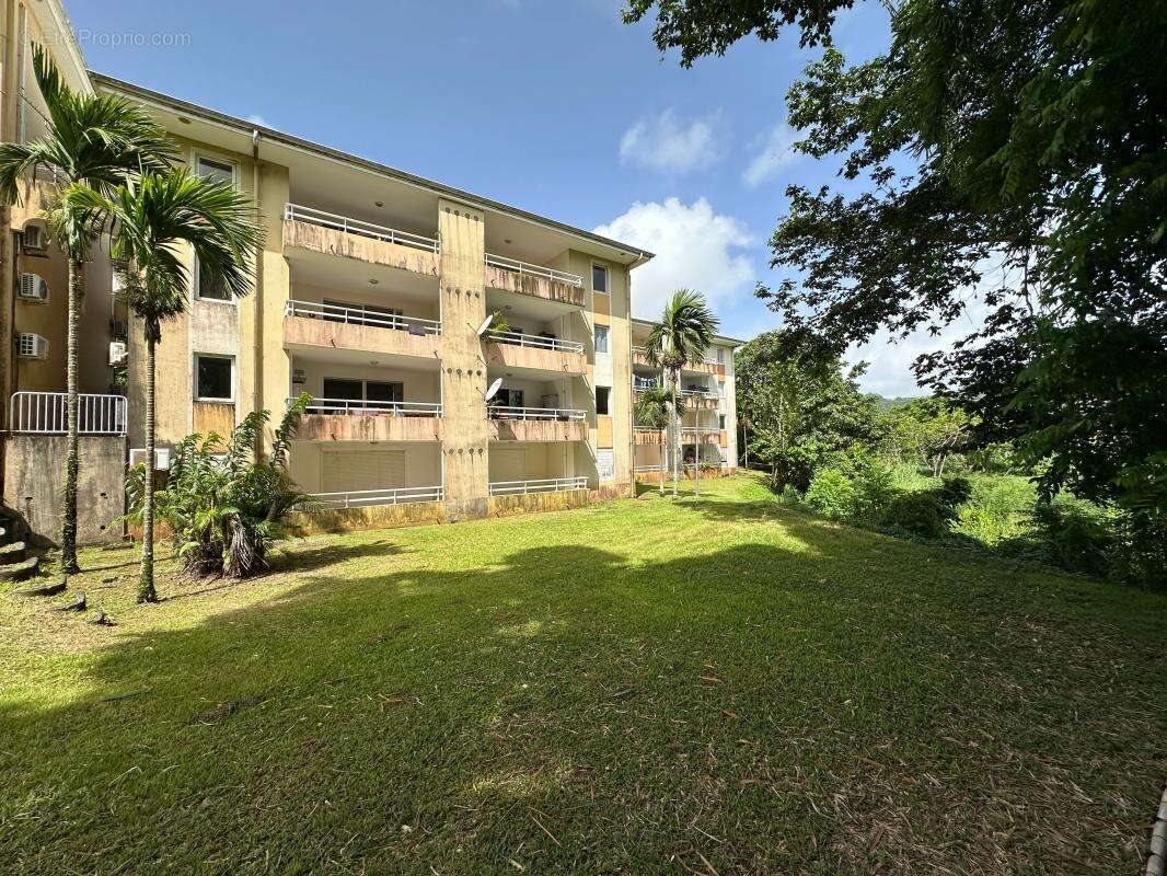 Appartement à LE ROBERT