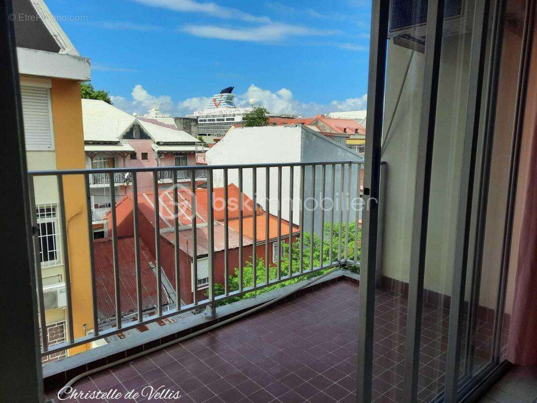 Appartement à POINTE-A-PITRE