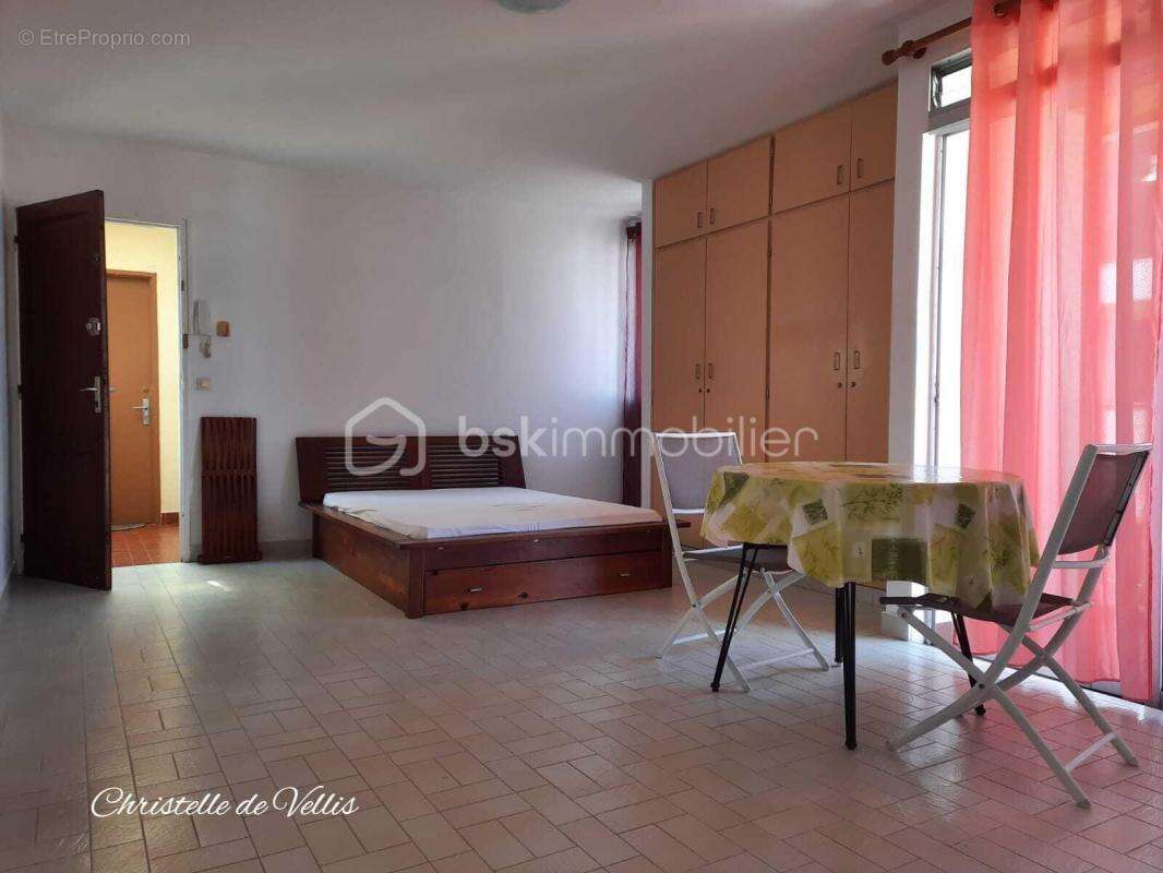 Appartement à POINTE-A-PITRE