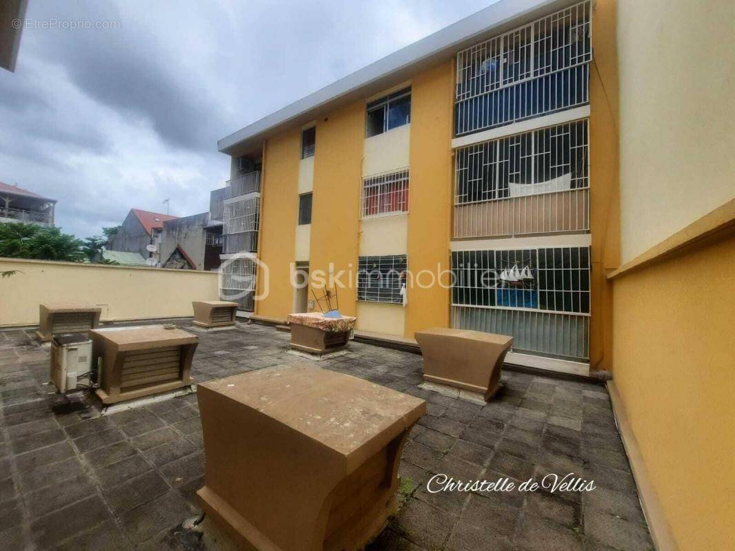 Appartement à POINTE-A-PITRE