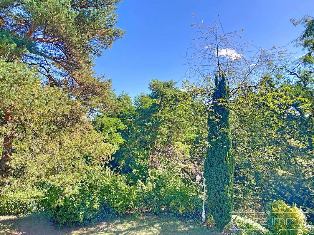 Maison à FRANCHEVILLE