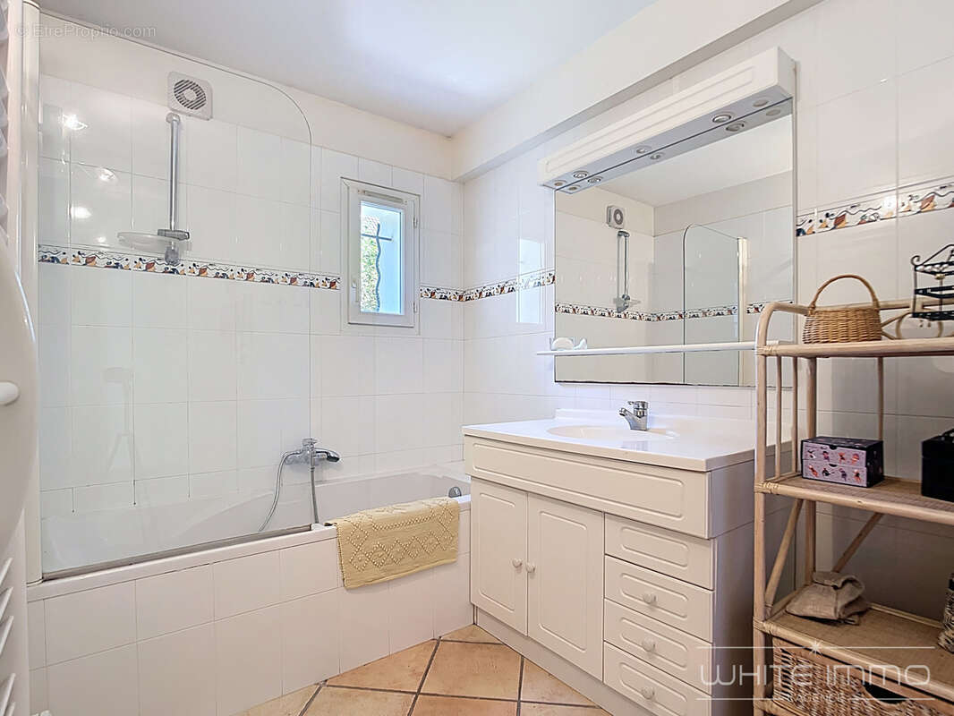 Maison à FRANCHEVILLE